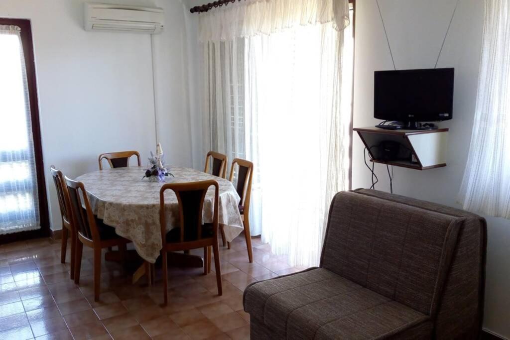 Apartment Zdenka Rasa Экстерьер фото